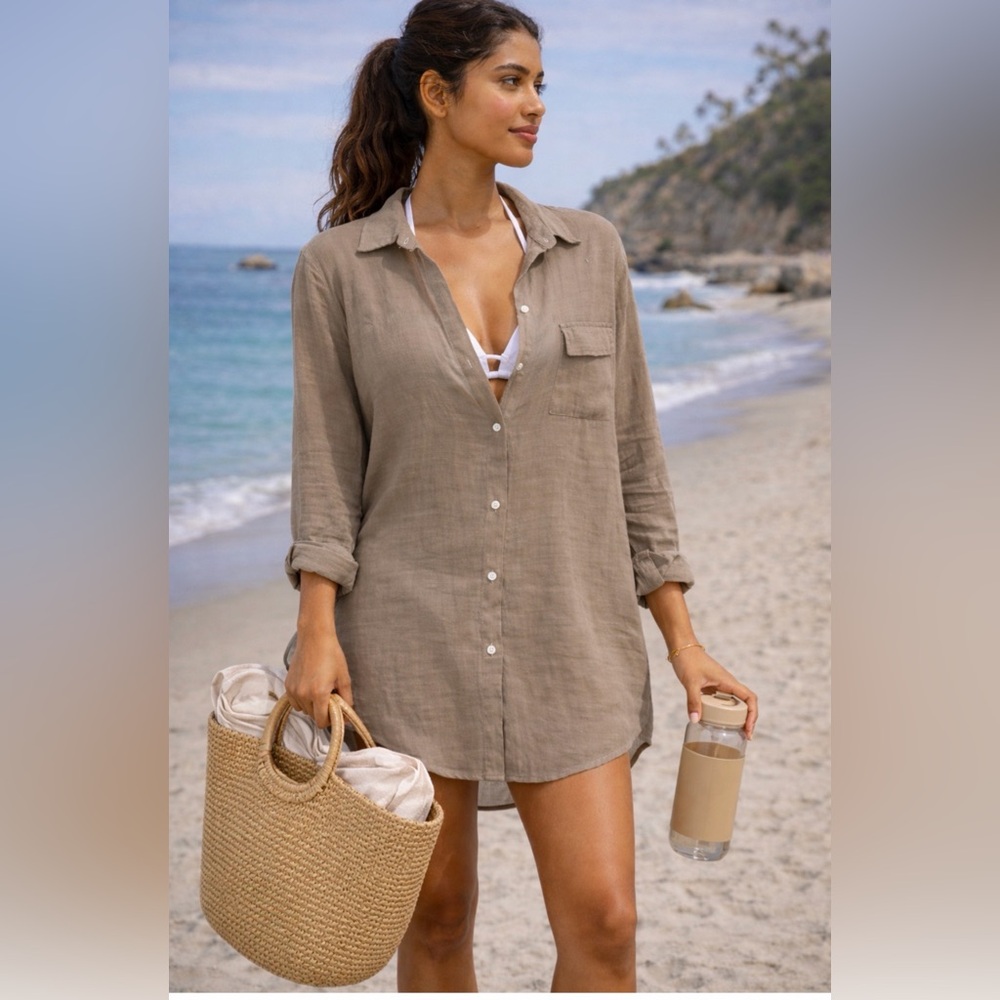 Women’s oversized beach coverup Gray Buttondown